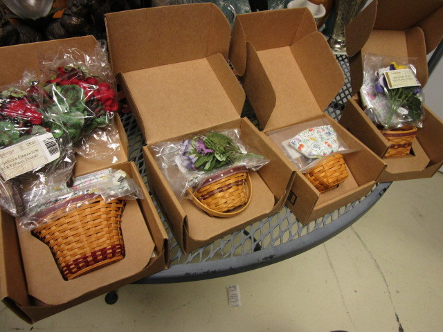 LONGABERGER COLLECTORS CLUB MINIATURE FLOWER BASKETS