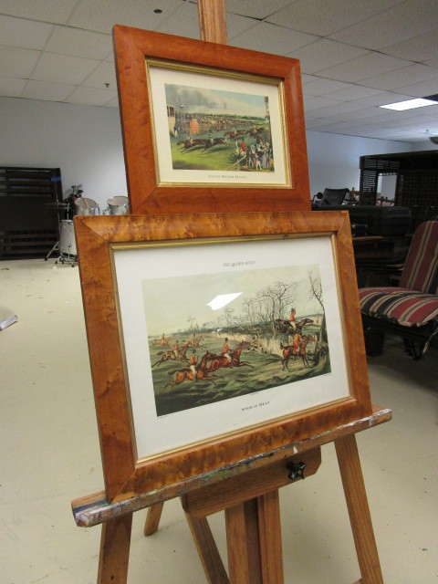 2 FRAMED HORSE RACING ART PRINTS