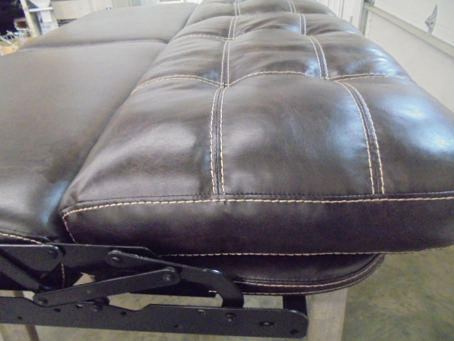 lot 7 image: Jack Knife Sofa