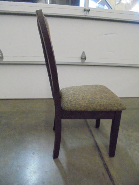 lot 17 image: Dark Brown RV Chair