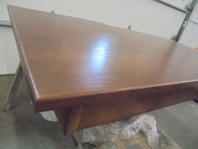 lot 21 image: RV Tabletop