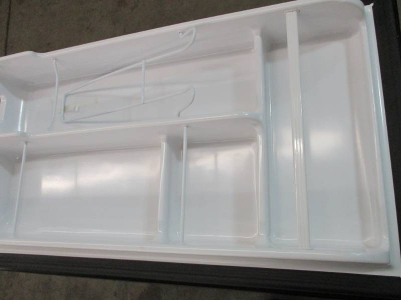 lot 51 image: Everchill Mini Fridge Door