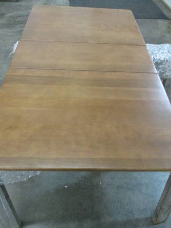 lot 54 image: RV Tabletop