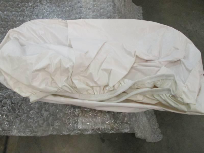 lot 80 image: 20lb LP Tank Cover