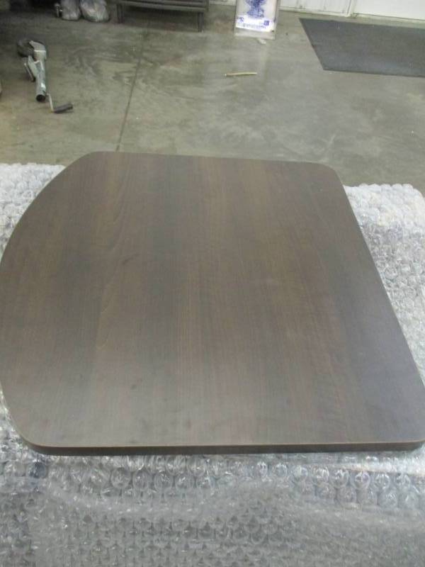 lot 127 image: RV Tabletop