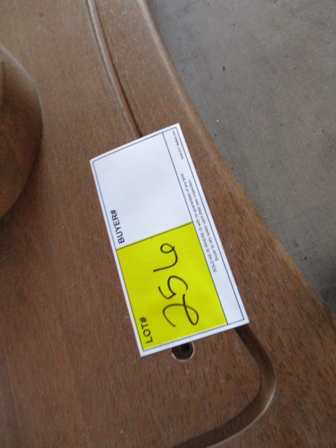 lot 256 image: RV Dinette Table