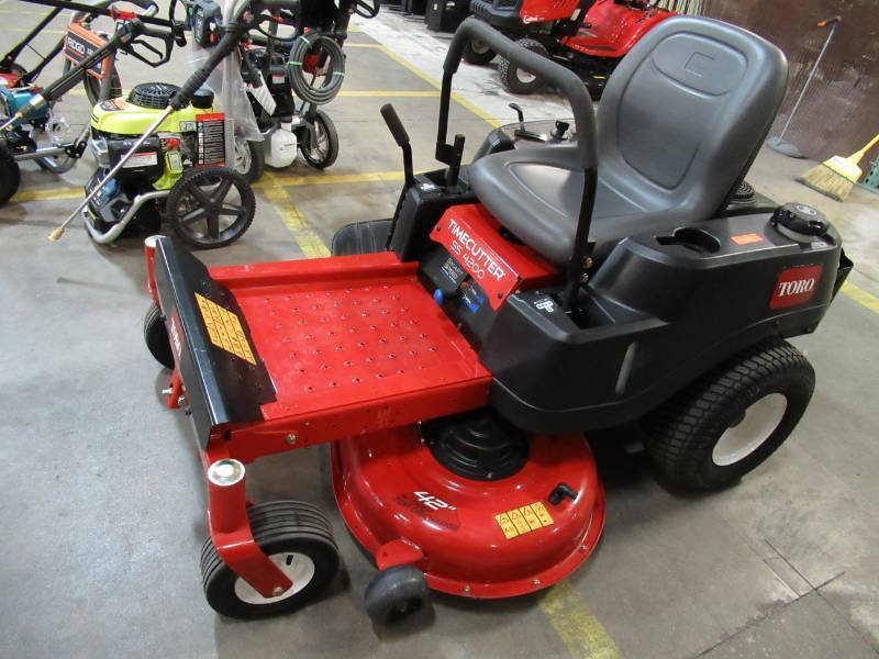 lot 2 image: LIKE NEW - Toro TimeCutter SS4200 42 in. 452cc Gas Dual Hydrostatic Zero-Turn Riding Mower with Smart Speed