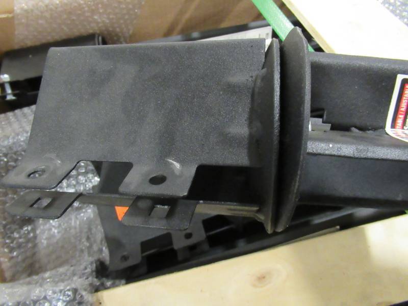 lot 156 image: Pallet of Peak 2401 Black Powder-Coated 12-Gauge E-Z Spike - Over 60