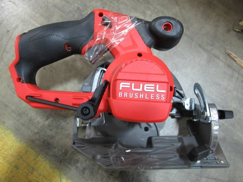 lot 148 image: Milwaukee M12 FUEL 12-Volt Lithium-Ion 5-38 in. Cordless Circular Saw with 5 38 Blade (Battery Not Included)