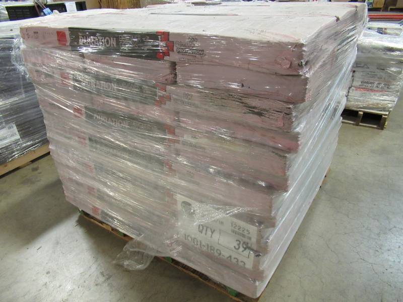 lot 173 image: 39 Cases of Owens Corning TruDefinition Duration Designer 32.8-sq ft Aged Copper Laminated Architectural Roof Shingles