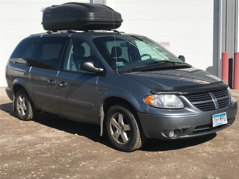 lot 2 image: 2007 Dodge Grand Caravan