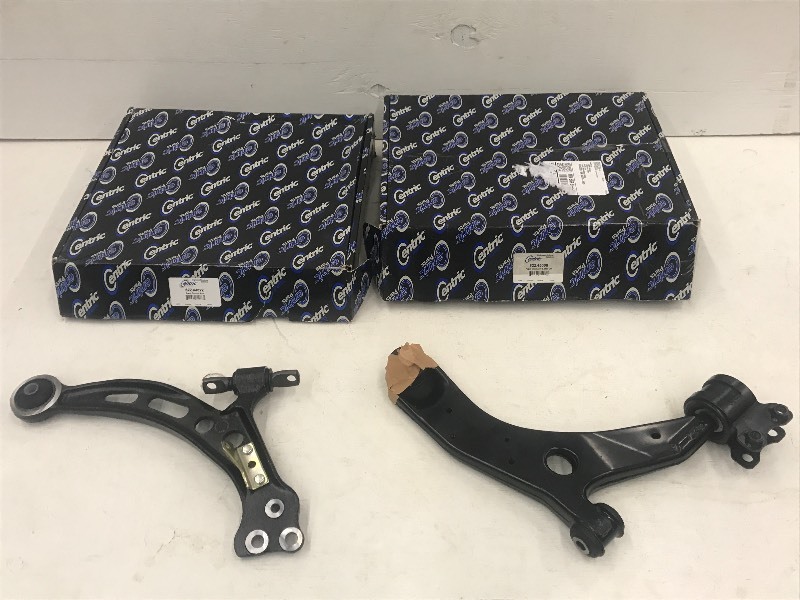 (2) Centric Premium Control Arms (...