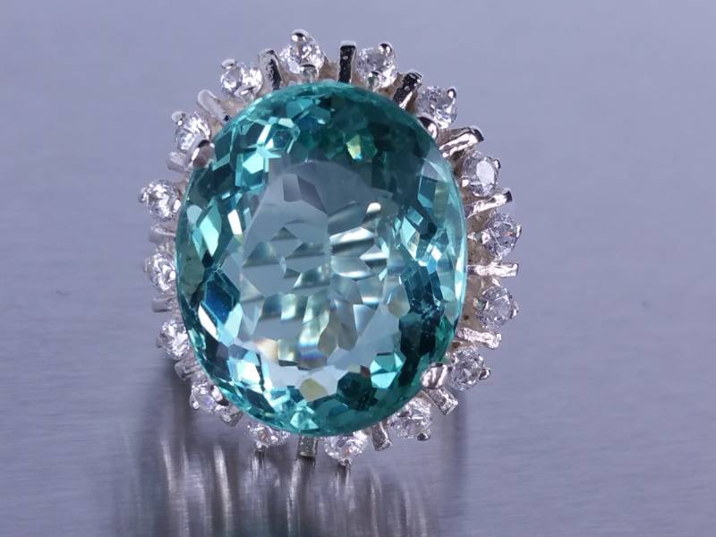 lot 26 image: 16ct Tourmaline Estate Ring