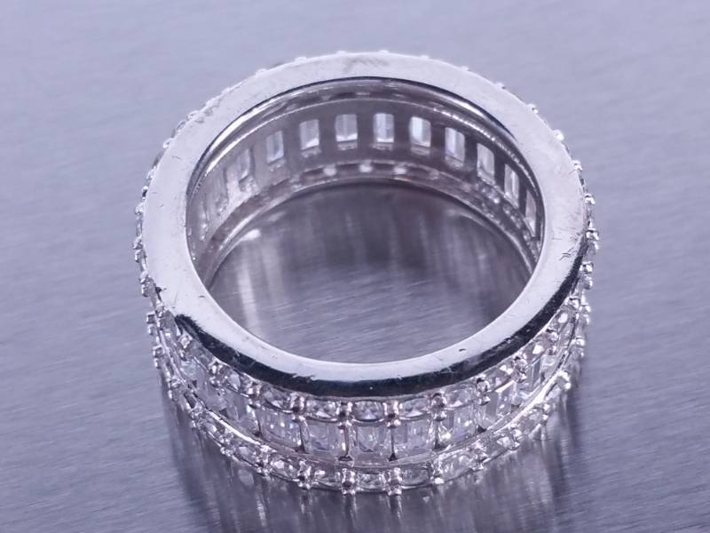 lot 32 image: Ladies Eternity Band in Sterling Silver