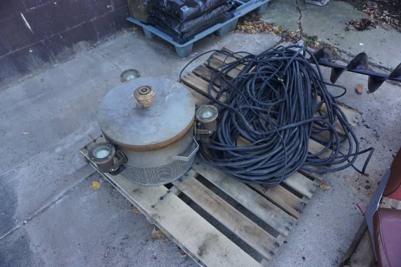 Flair Fountain Brand Decorative Pond Fountain