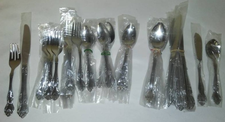 lot 20 image: 50 piece silverware set for 8 - NEW