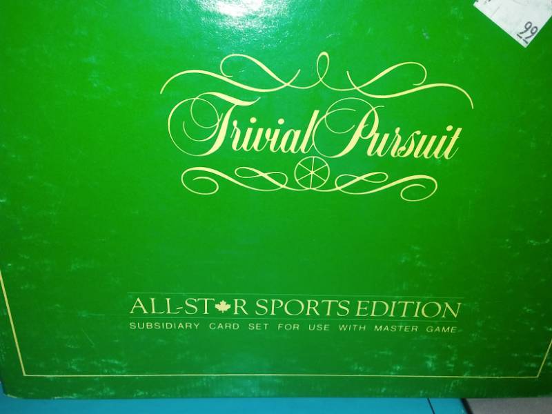 lot 24 image: Trivial Pursuit ultimate setup