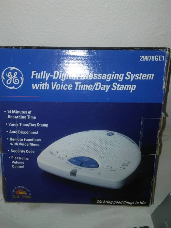 lot 30 image: Electronic and computer answering machine, software, and more