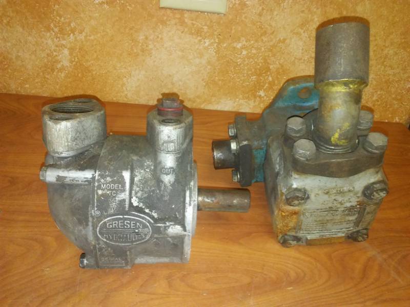 lot 250 image: 2 hydraulic pumps, Gresen & Vane.
