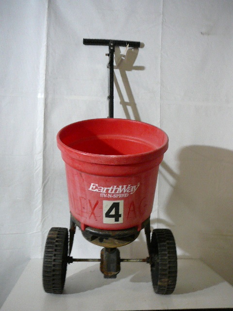 Earthway EV-N-Spred
