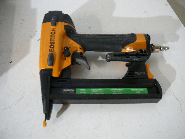 Pneumatic Brad Nailer & STapler