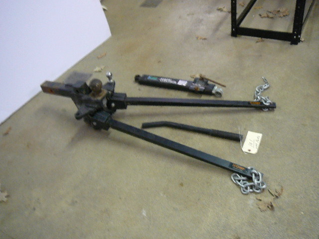 Curt Weight Distributing Hitch  Bars with sway control