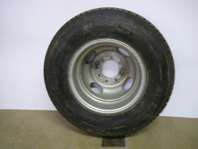 Wheel & Tire Bud Wheel