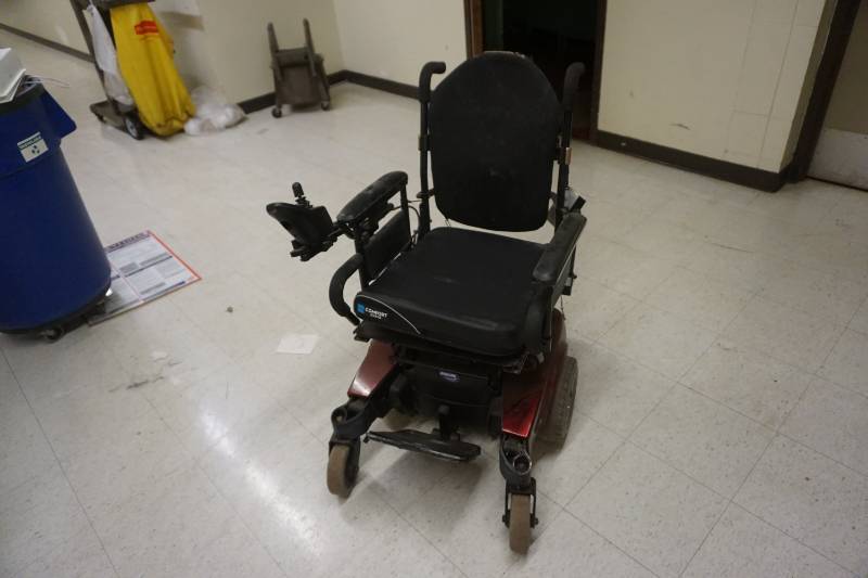 Invacare Model Pronto MS1PRM91 Motorized Wheel Chair