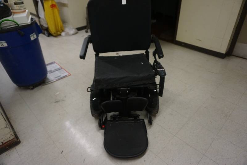 Quantum Model 1450 Power Wheel Chair