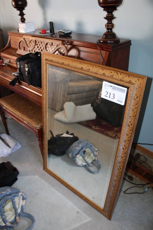 lot 213 image: Decorative Frame Wall Mirror
