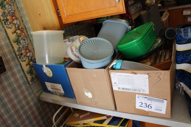 lot 236 image: Tupperware, Cookware