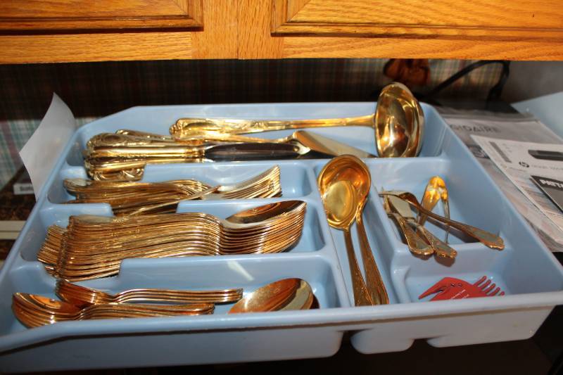lot 248 image: Gold Flatware