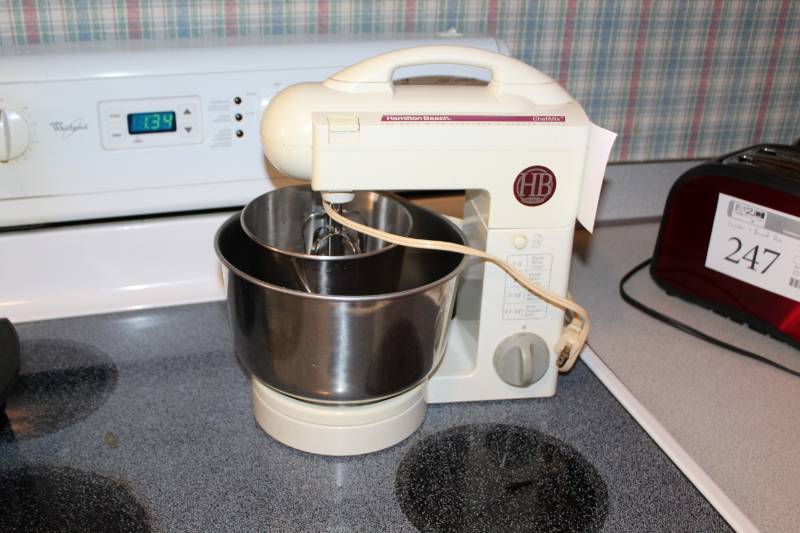 lot 246 image: Hamilton Beach ChefMix Mixer