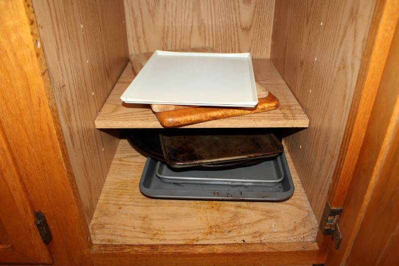 lot 250 image: Cookie Sheets, Cutting Boards