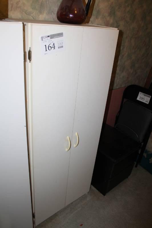 lot 164 image: Cabinet w 2-Doors, 4-Shelves