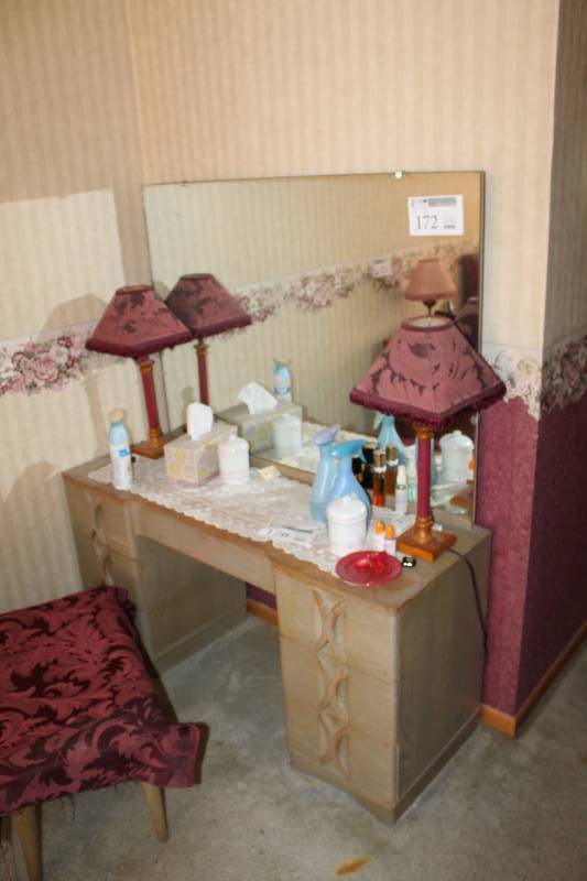 lot 172 image: Mirror, 6-Drawer Table, Chair