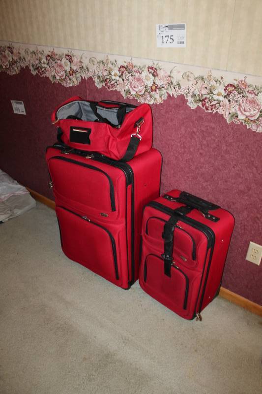 lot 175 image: Travel Gear 4-Piece Luggage Set