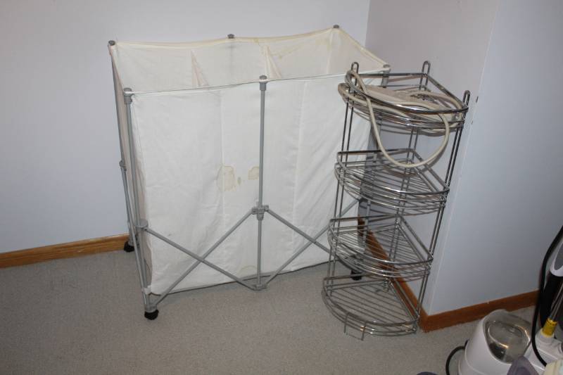 lot 203 image: Rolling Clothes Hamper, 5-Tier Plastic Corner Rack
