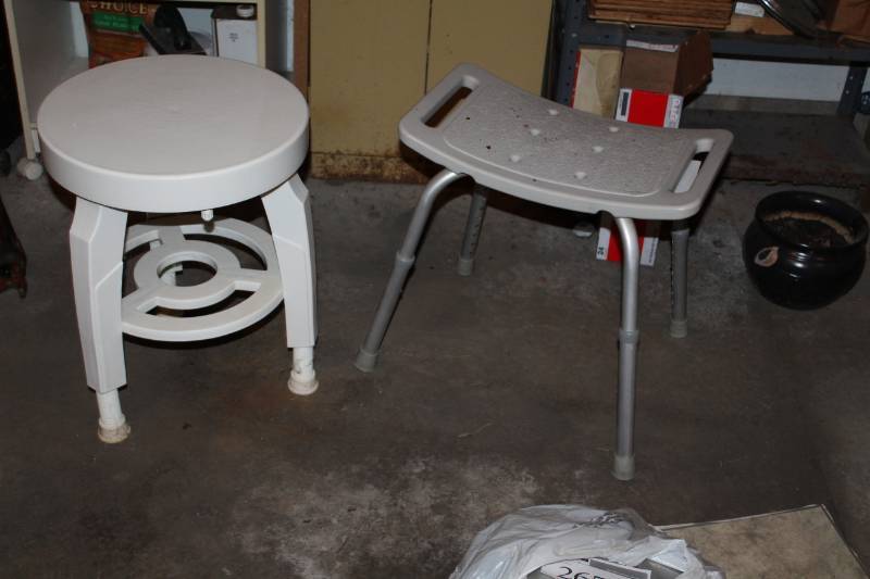 lot 256 image: Lot of (2) Shower Chairs
