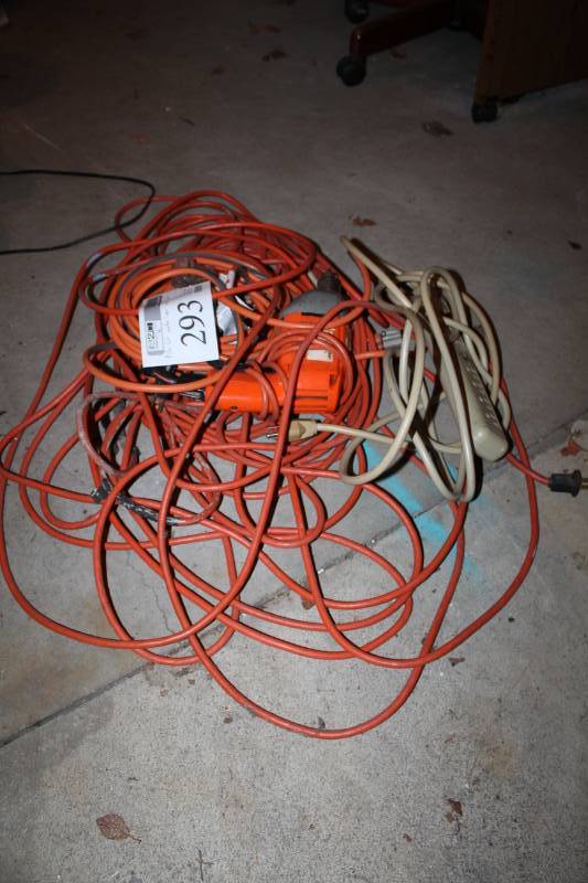 lot 293 image: Extension Cords, Black & Decker Corded Drill