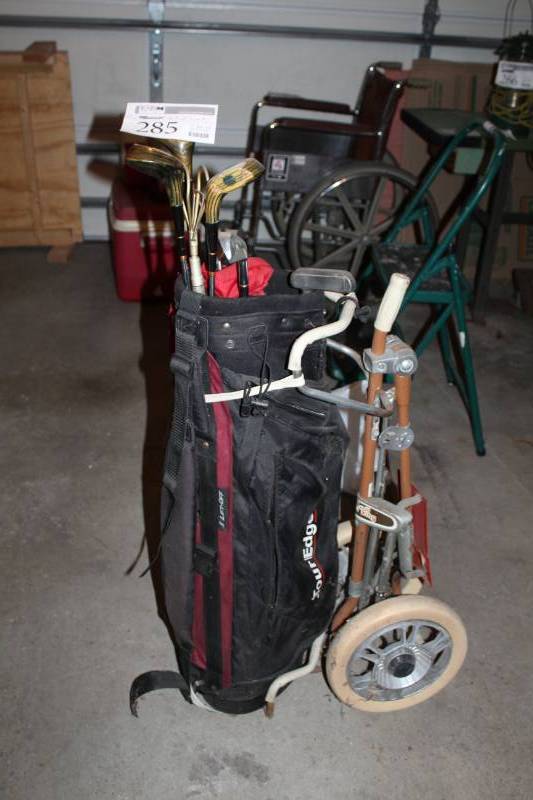 lot 285 image: Northwestern Golf Club Set w Tour Edge Roll King Rolling Caddy Bag