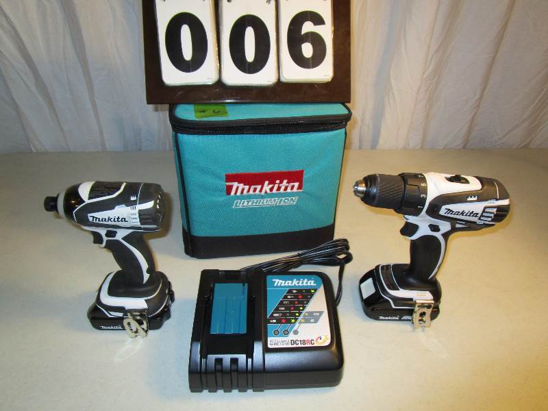 Makita 18 Volt Impact Drill Kit