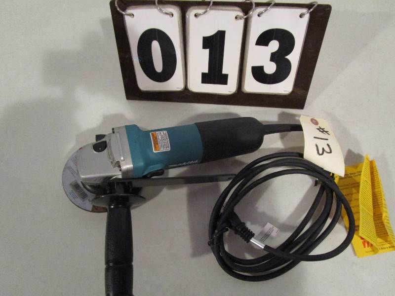 Makita 4-12 Angle Grinder