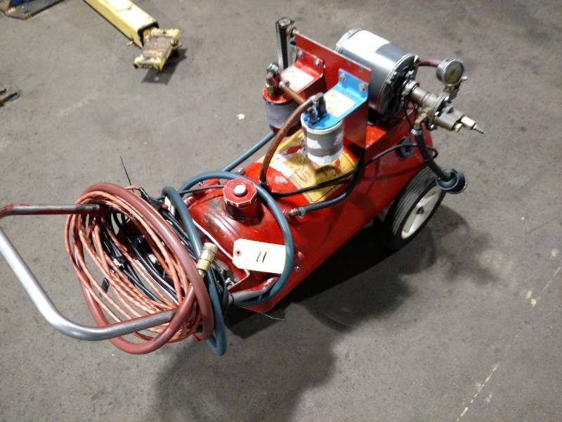 lot 11 image: G-Tech Transmission Fluid Flusher...