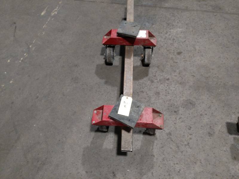 lot 24 image: Car Dolly...