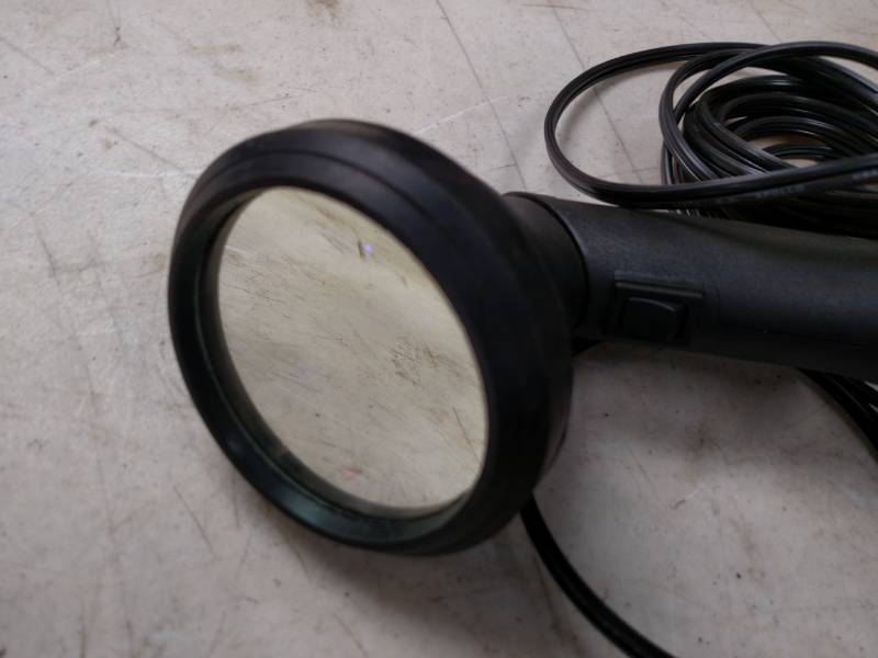lot 88 image: 12 Volt UV Light...