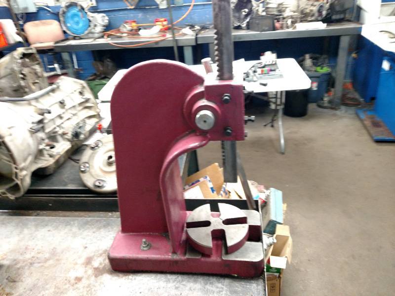 lot 107 image: 5 Ton Arbor press...