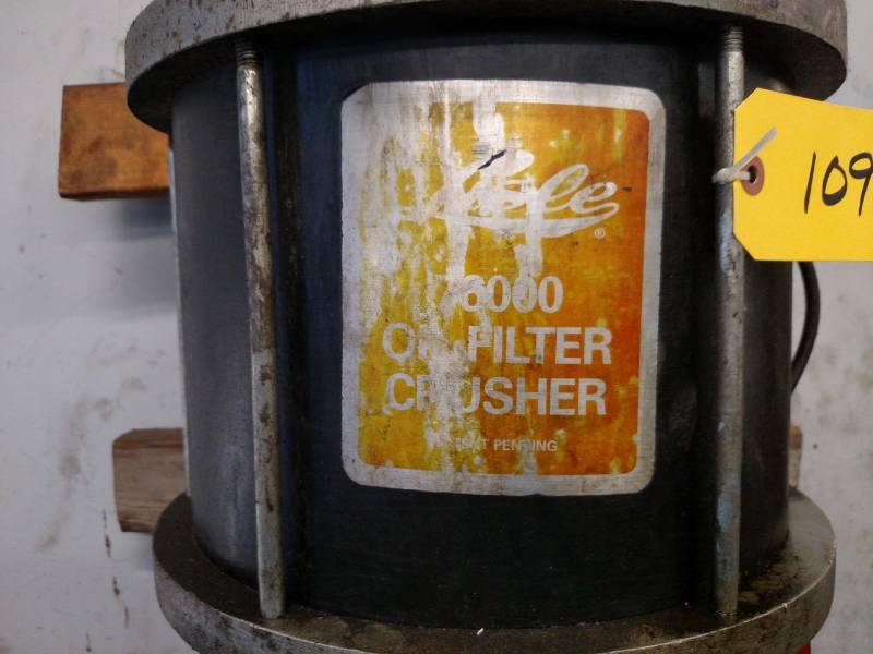 lot 109 image: Lisle 76000 Oil Filter Crusher...