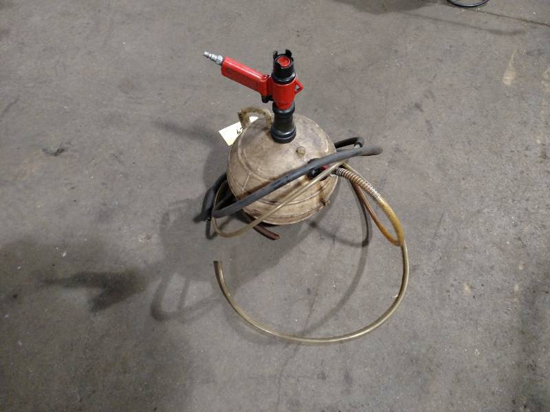 lot 129 image: Brake Bleeder...