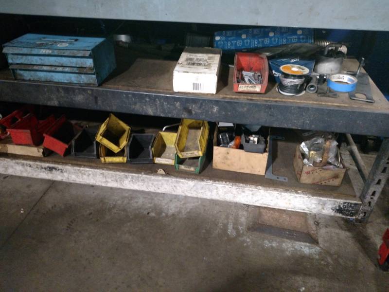 lot 184 image: Shelf Unit Includes Contents of Low...